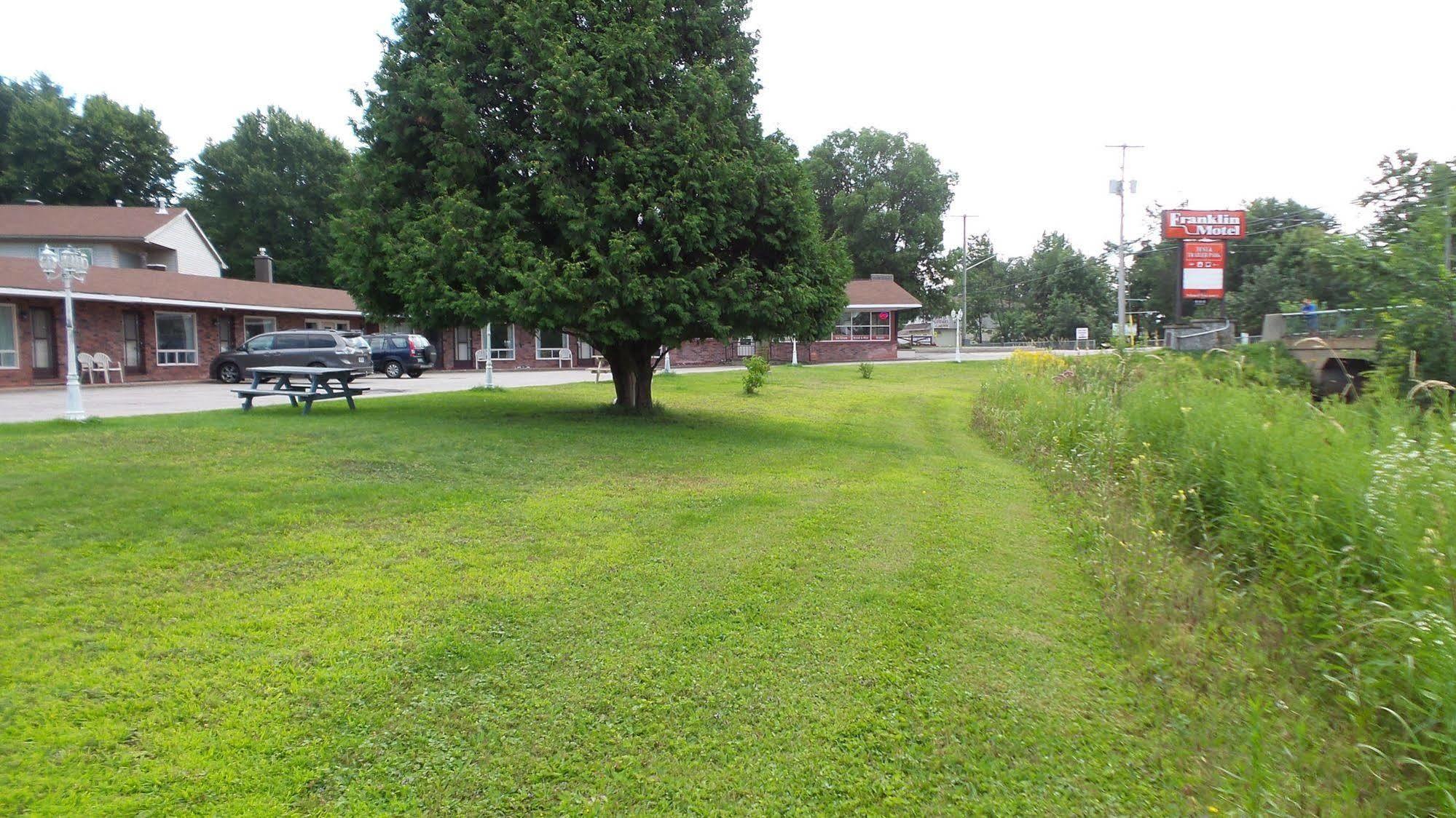 Franklin Motel, Tent & Trailer Park North Bay Exterior foto