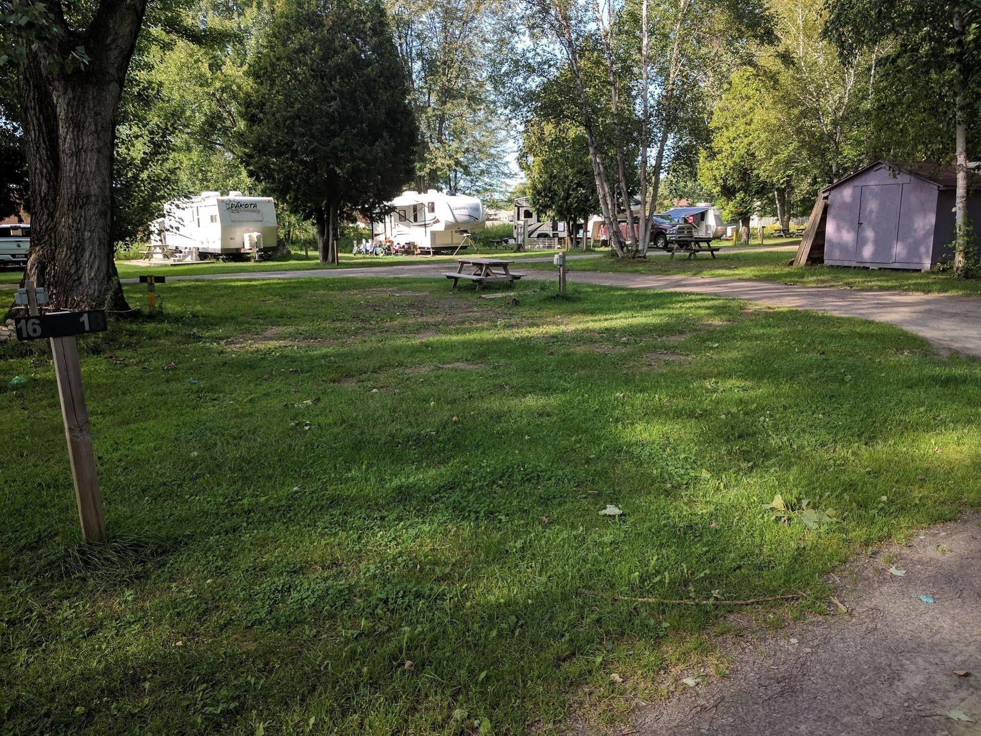 Franklin Motel, Tent & Trailer Park North Bay Exterior foto